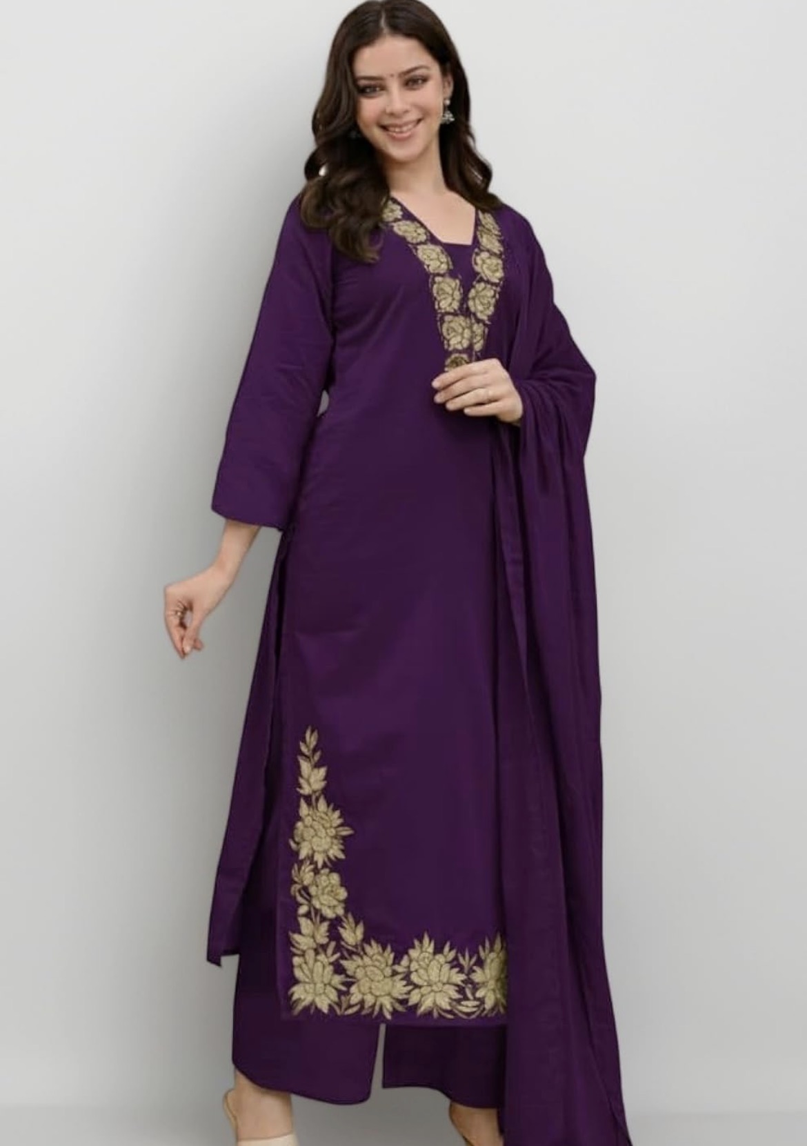 Klosia Women Solid Embroidery Kurta and pant set With Dupatta